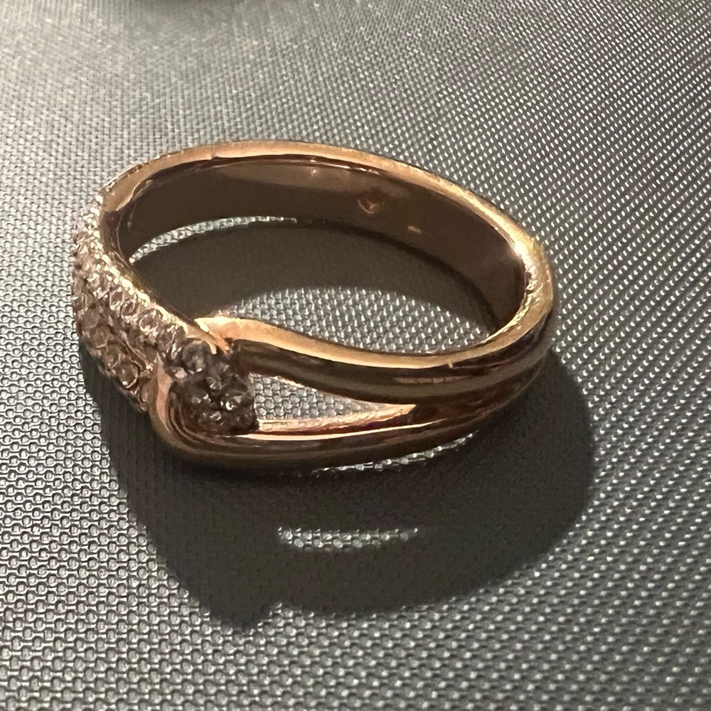 Kate Spade Get Connected Pave Loop Ring color- Day Break Rose Gold Size 7 - Picture 8 of 16